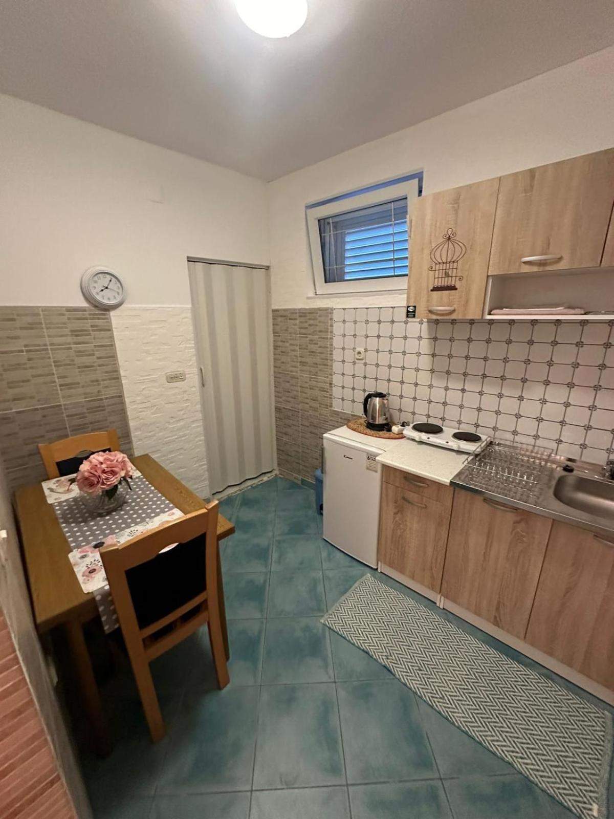 Green Garden Apartment Vodice Bilik gambar