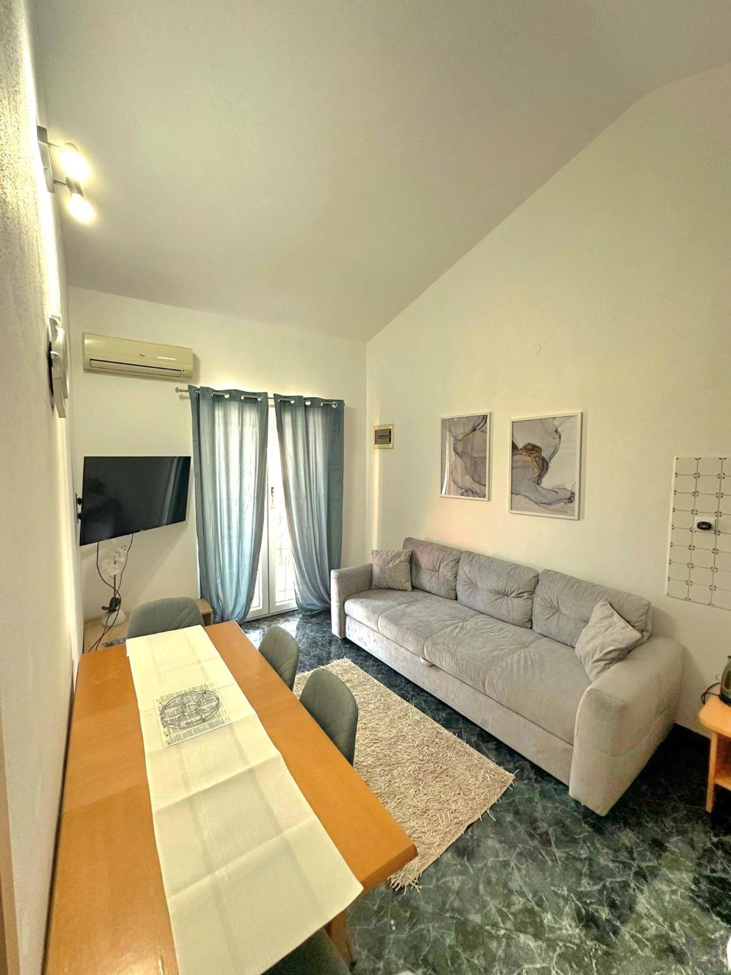 Green Garden Apartment Vodice Bilik gambar